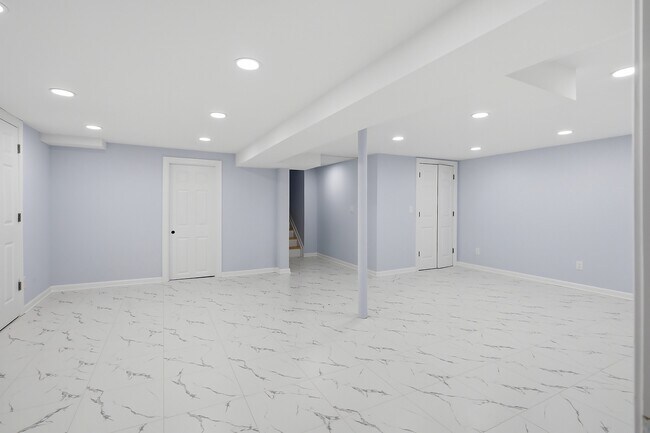 Building Photo - 39 Hilltop Rd