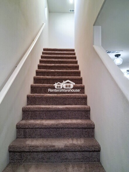 Building Photo - 7920 Stone Forest St