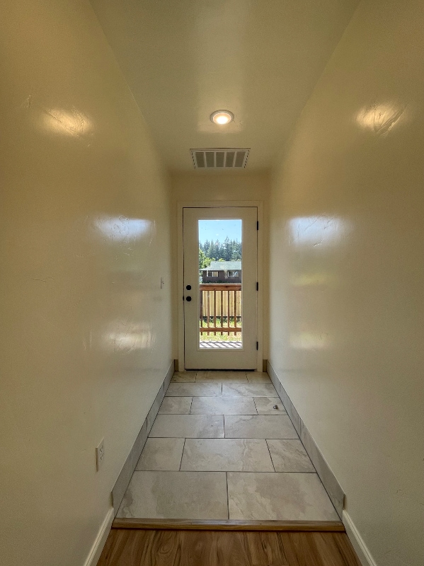 Building Photo - 4660 Fieldbrook Rd