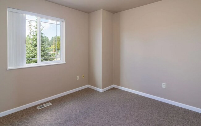 Building Photo - 3612 E Moody Rd