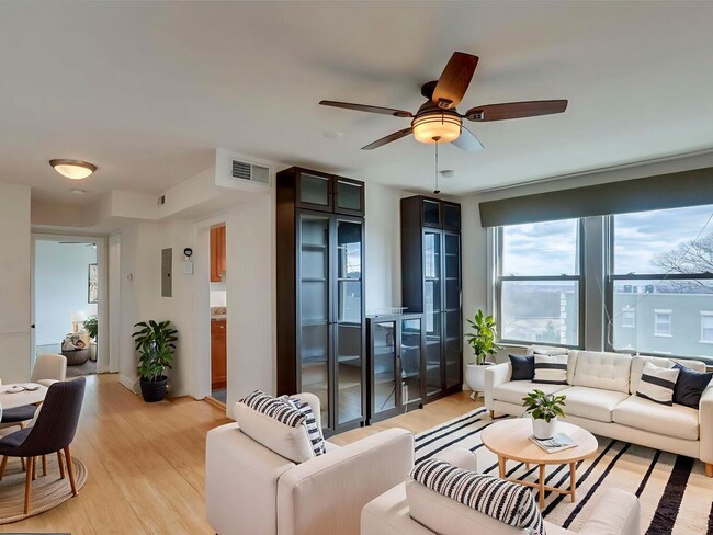 Primary Photo - THE BROOKLAND |Top Floor Apt in Boutique B...