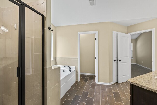 Building Photo - Spacious 5BR Home with Huge Fenced Backyard in The Reserve at Wyndham Gates!