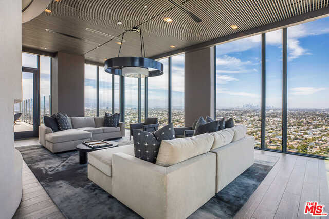 Building Photo - 3311 La Cienega Blvd