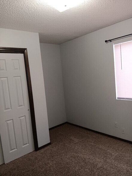 Building Photo - 2500 Mill Way