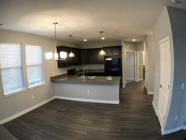 Building Photo - 1671 McCleary Ln