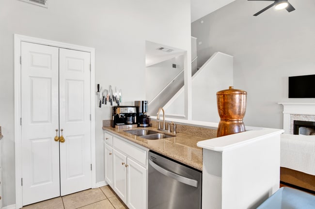 Building Photo - Innerarity Point Living at an Affordable Cost!