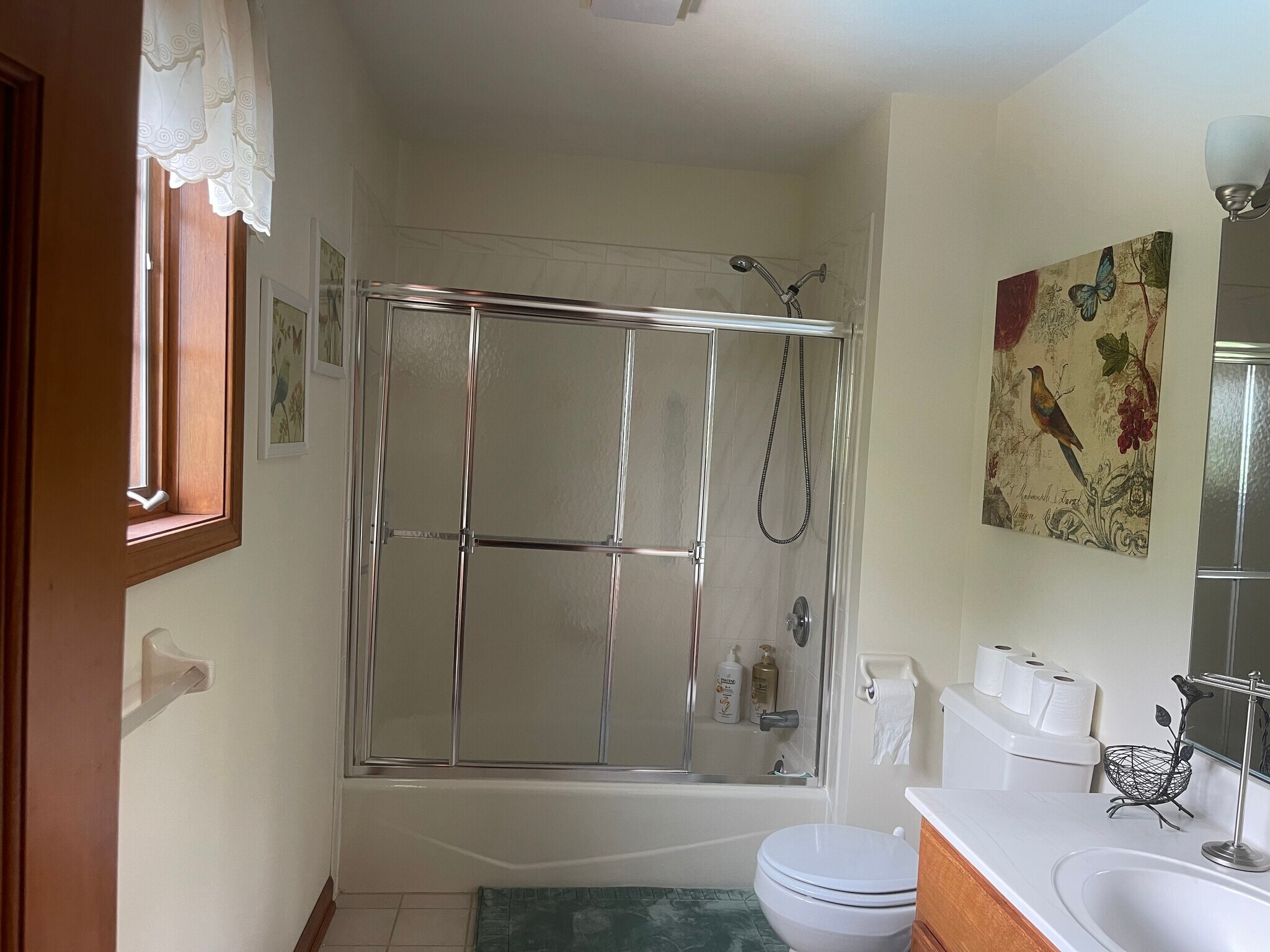 Private bathroom - 7598 Ashlind Cir