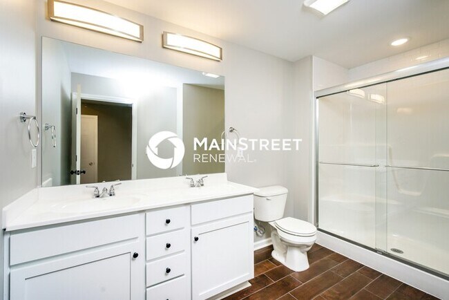 Building Photo - 3 Bedroom Pet-Friendly Home in Jeffersonvi...