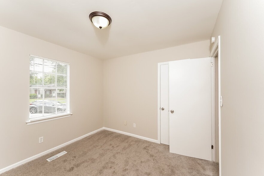Building Photo - 134 Freda Jane Ln