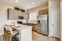 Building Photo - Avilla Oakridge