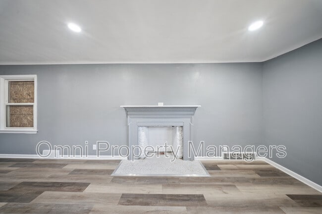 Building Photo - 10366 Roxbury St