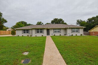 Building Photo - Lease Takeover Opportunity Available! 3 Be...