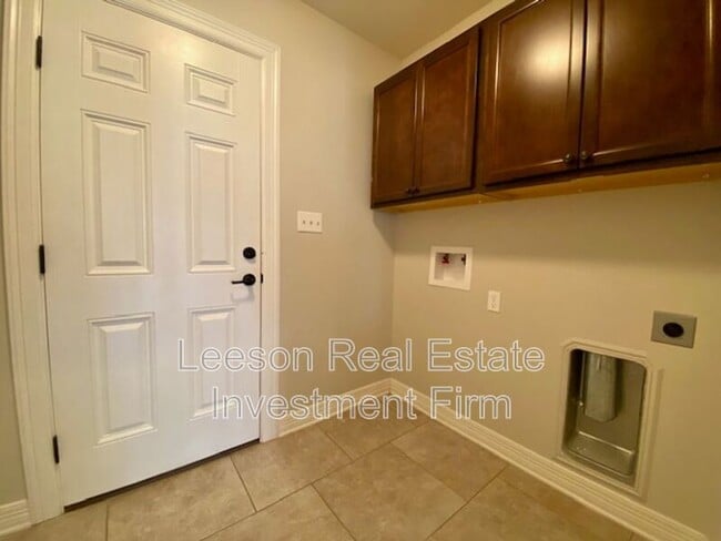 Building Photo - 2168 Sweet Bay Cir