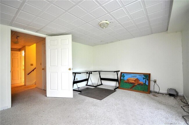 Building Photo - 93 Litchfield Ponds Dr