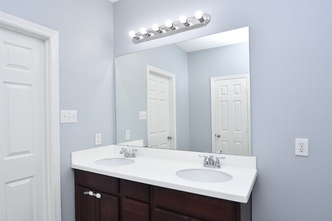 Building Photo - 3730 Rocky Ledge Ln
