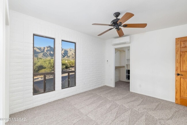 Building Photo - 2940 E Camino Juan Paisano