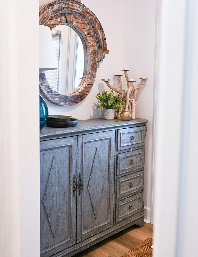 Building Photo - 90 Southaven Cir