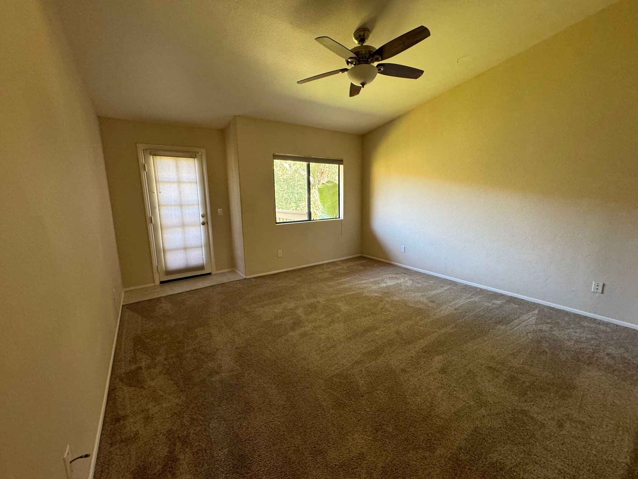 Building Photo - 1718 Tecalote Dr