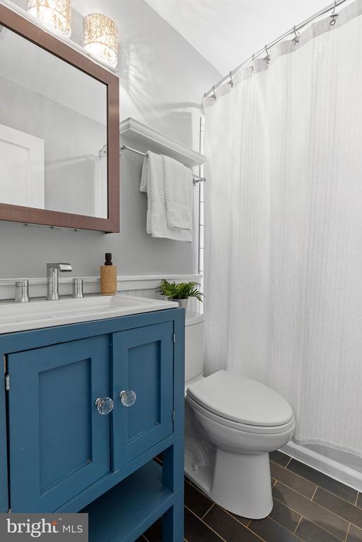 Building Photo - 2613 S Troy St