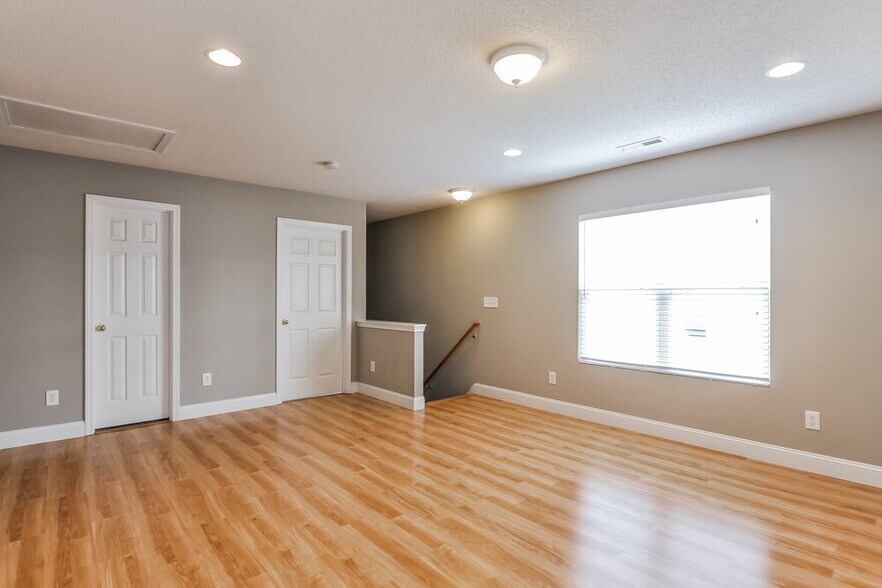 Building Photo - 2252 Ballston Pl