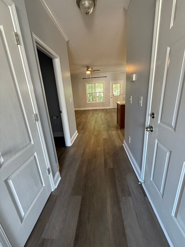Building Photo - Townehome in Acworth