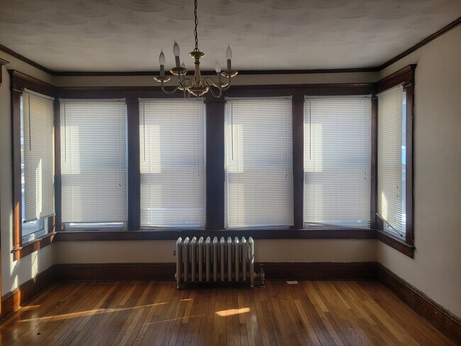 Building Photo - 51-53 Westford Circle