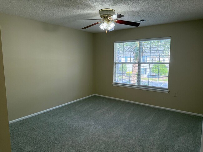 Building Photo - Two bedroom two bath second floor unit