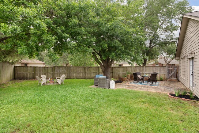 Building Photo - 20415 Linden Tree Dr