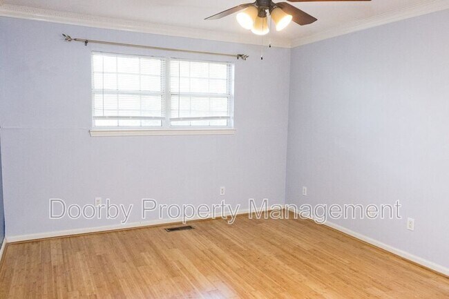 Building Photo - 2202 Elder St