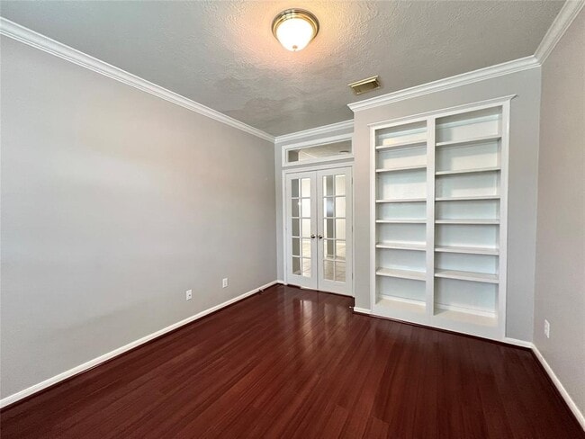 Building Photo - 22511 Parkvine Ln