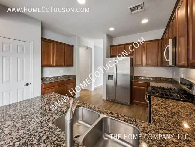 Building Photo - 1628 W Gentle Brook Trail