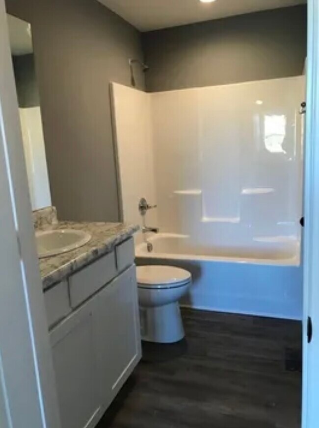Upstairs Bathroom #2 - 3036 Ransom Way