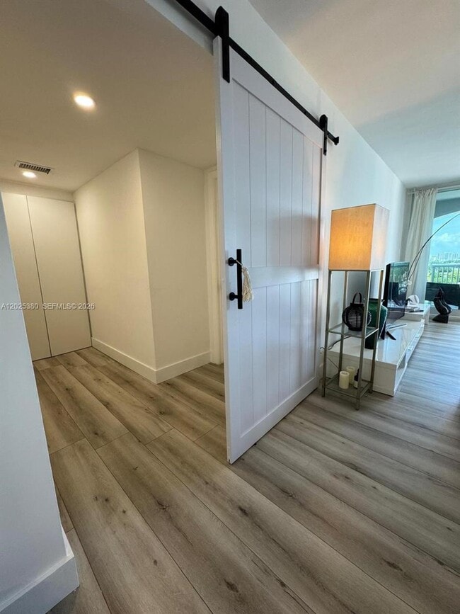 Building Photo - 5401 Collins Ave