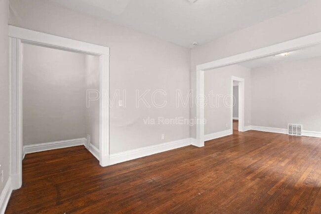 Building Photo - 3803 Highland Ave