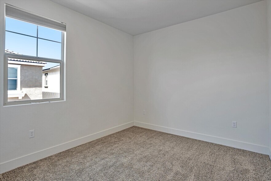 Building Photo - 10466 Oboe Way