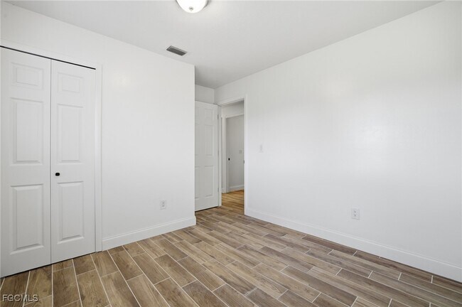 Building Photo - 1145 SW 44th Terrace