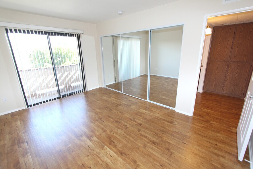 Building Photo - 5421 Kester Ave