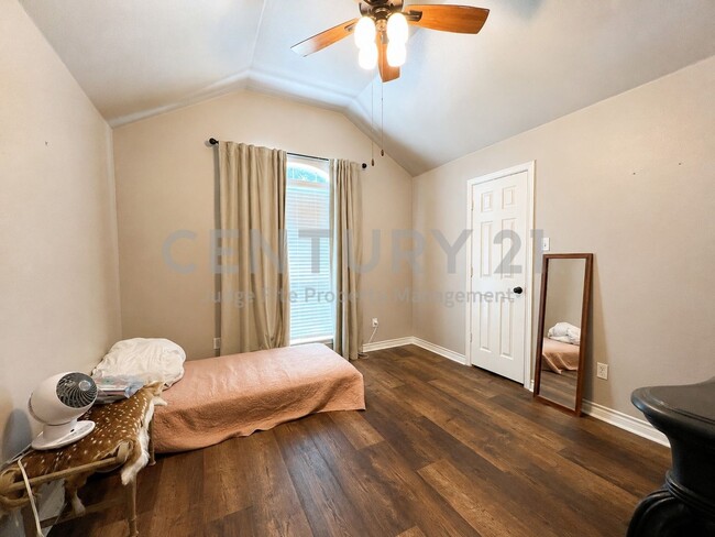 Building Photo - 233 Mitchell Boulevard