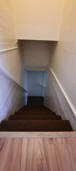 Building Photo - 1114 9th Ave SE