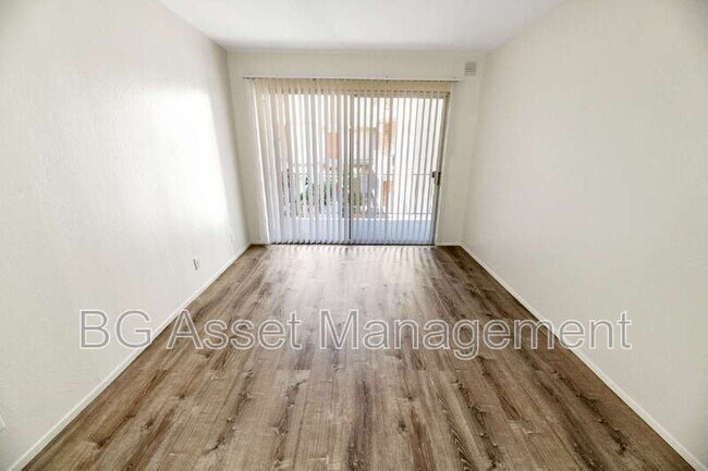 Building Photo - 3600 Dimond Ave