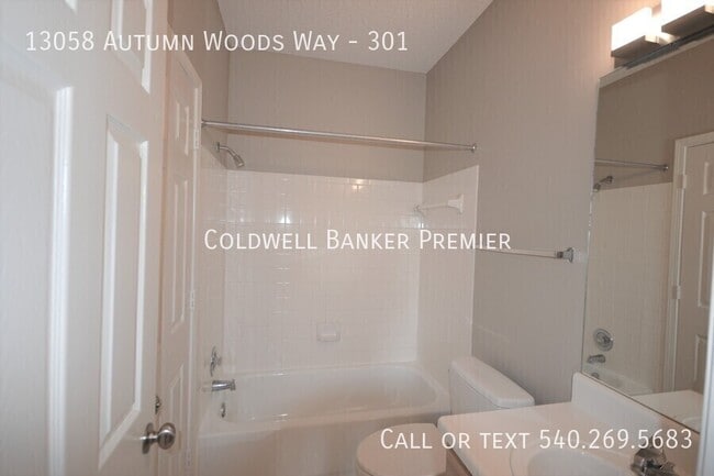 Building Photo - 13058 Autumn Woods Way