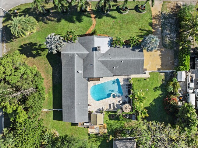 Building Photo - 4501 Briarcliff Ln