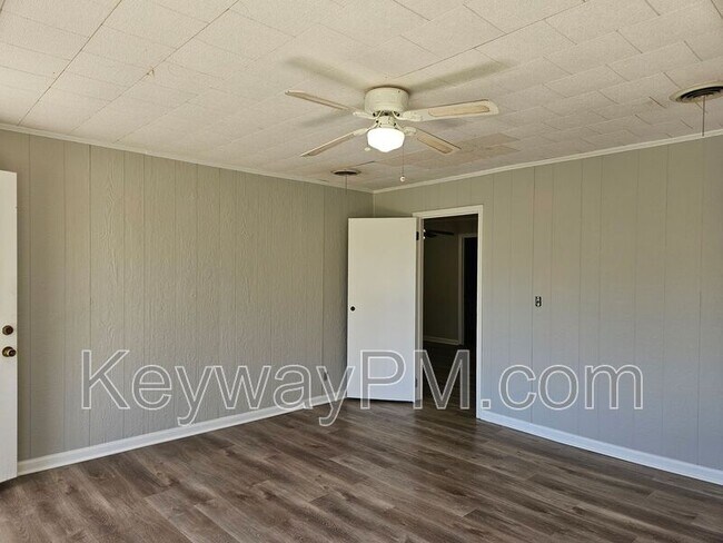 Building Photo - 119 2nd Ave