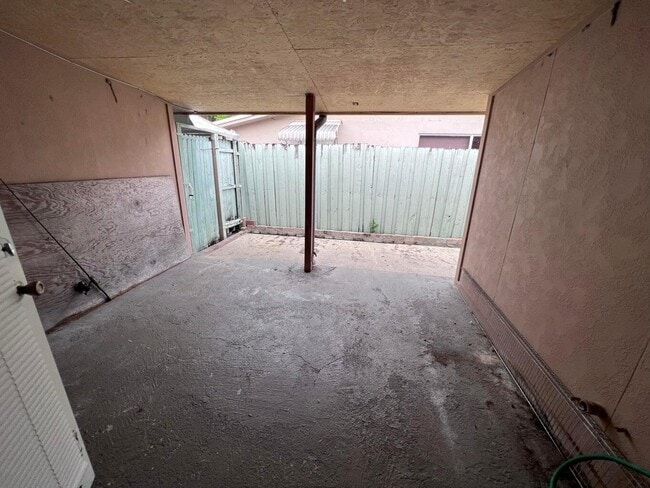 Building Photo - 1501 Meridian Rd