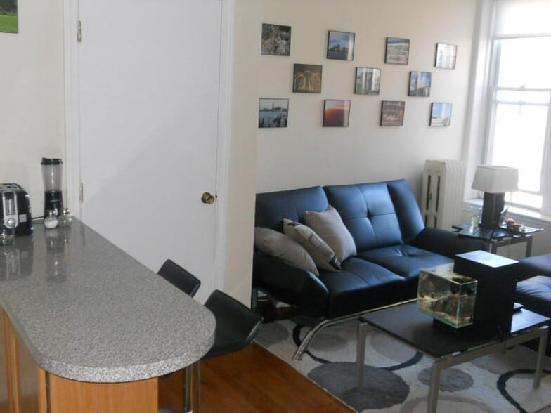 Building Photo - 1118 Commonwealth Ave