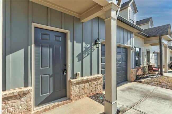 Building Photo - 3770 Shades Valley Ln