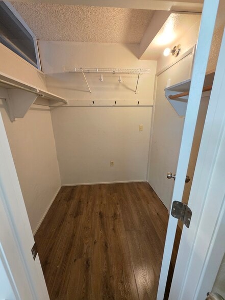 Building Photo - 1312 Toyon Plz