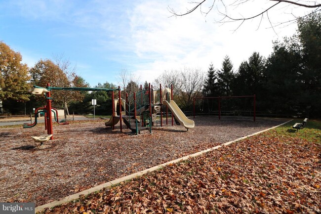 Building Photo - 18701 Sparkling Water Dr