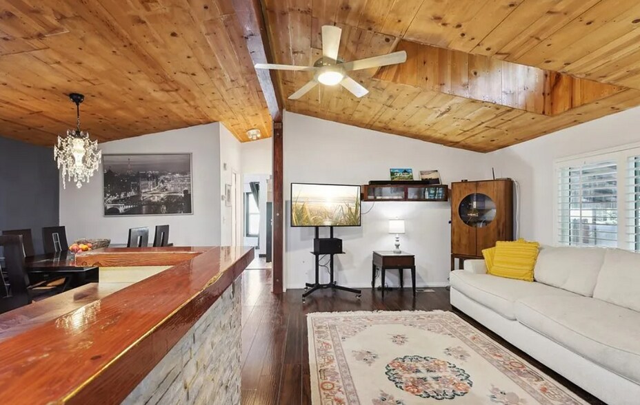 Building Photo - 1165 Cherokee