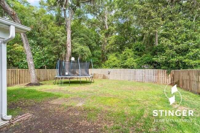 Building Photo - 100 Sago Palm Dr